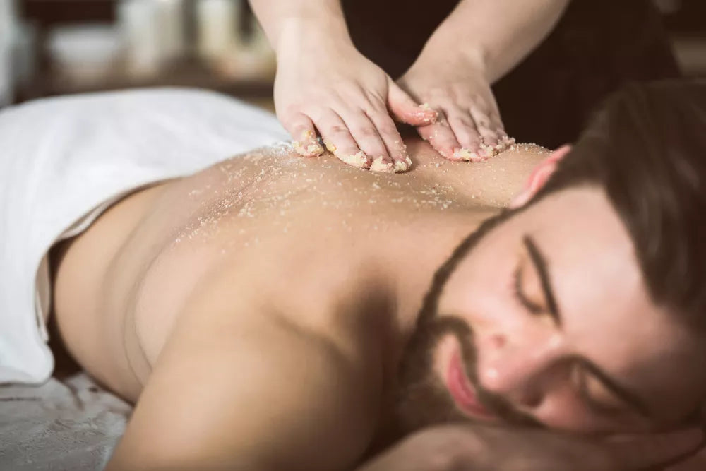 14 Essential Tips for Toronto Men’s Waxing: Achieve Smooth and Confident Skin