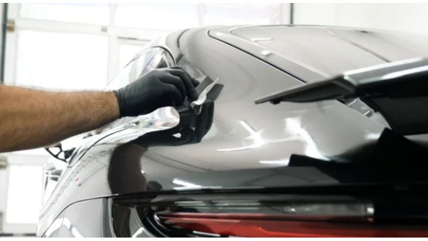 DIY vs. Professional Car Waxing: Which is Right for You?